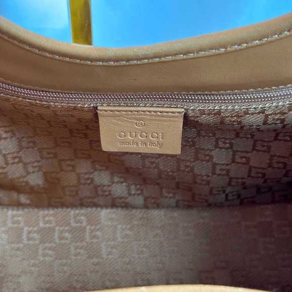 Gucci Jackie Shoulder Bag - Picture 8 of 11